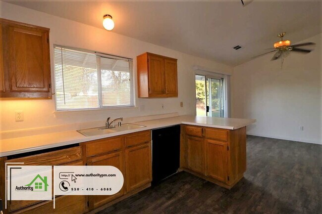 Building Photo - 2928 Salmonberry Dr