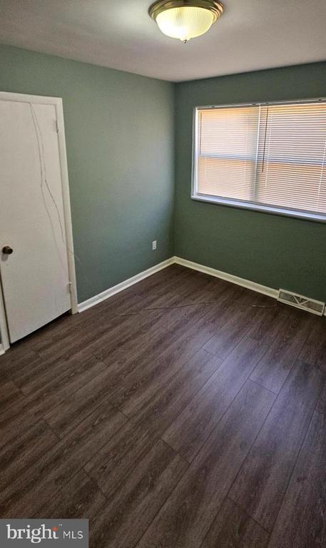 Building Photo - 1144 Collings Rd