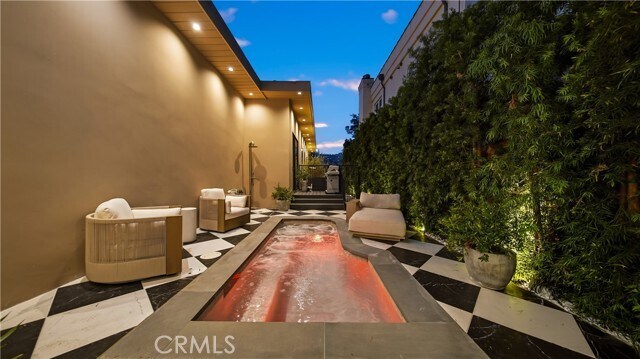 Building Photo - 8840 Ashcroft Ave