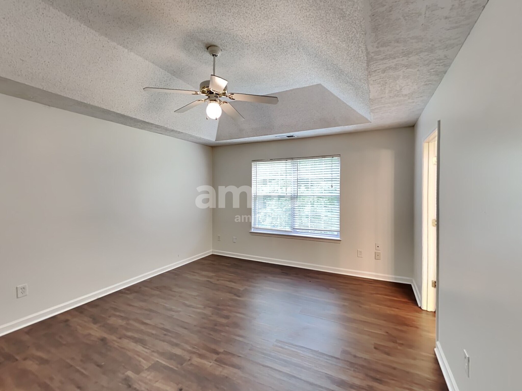 Building Photo - 4238 Zephyrhills Dr