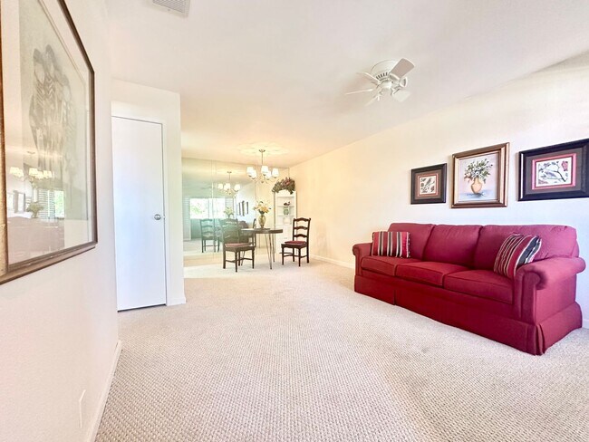 Building Photo - AVAILABLE NOW! 1 Bed 1 Bath Apartment in P...