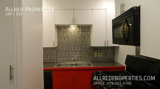 Building Photo - 621 N Leverett Ave