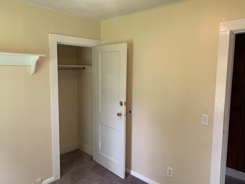 2nd bedroom - 73 Careswell St