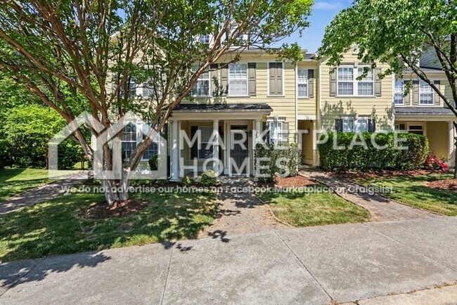 Building Photo - 3013 Freeport Dr