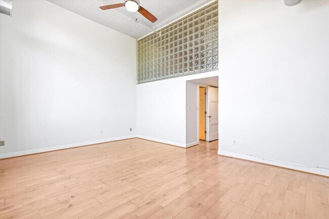 Building Photo - 4100 Laclede Ave