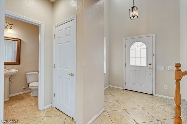 Building Photo - 10474 Howling Coyote Ave