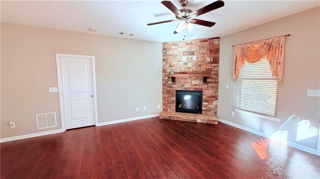 Building Photo - 2366 Proctor Creek Enclave