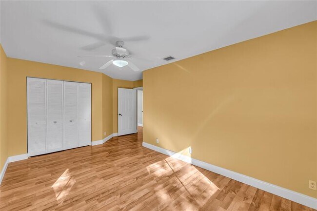 Building Photo - 5911 NW 59th Ave