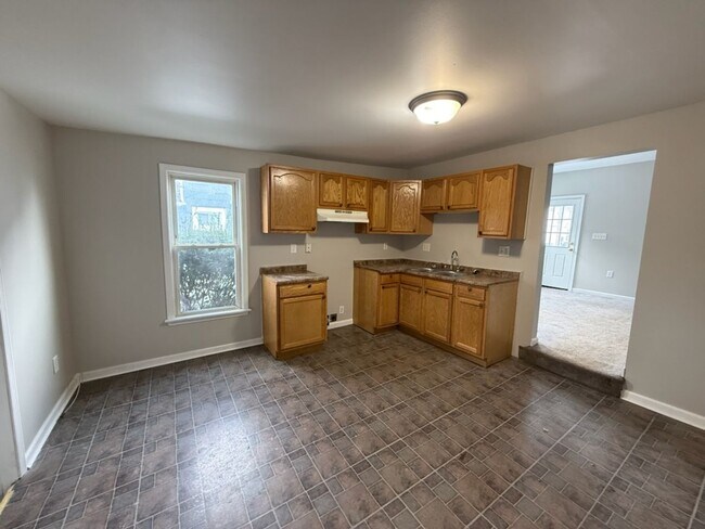 Building Photo - 3449 Erin Ave