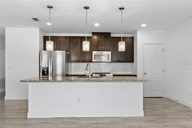 Building Photo - 2926 Siesta View Dr