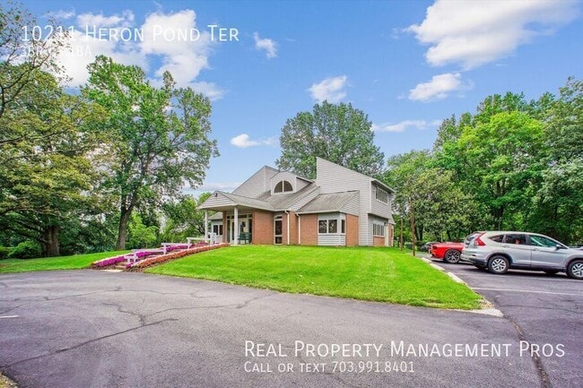 Building Photo - 10211 Heron Pond Terrace
