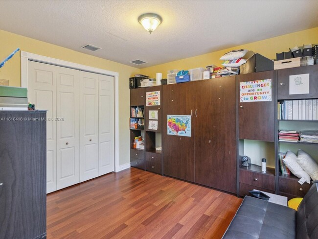Building Photo - 13732 NW 11th Ct