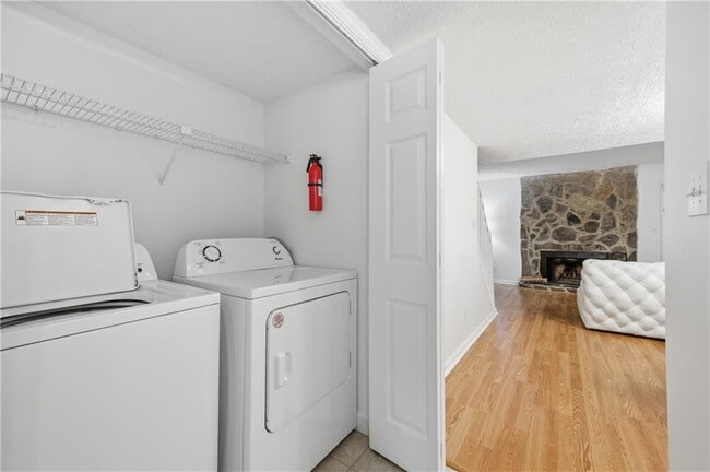 Building Photo - 1677 Wynndowne Trail