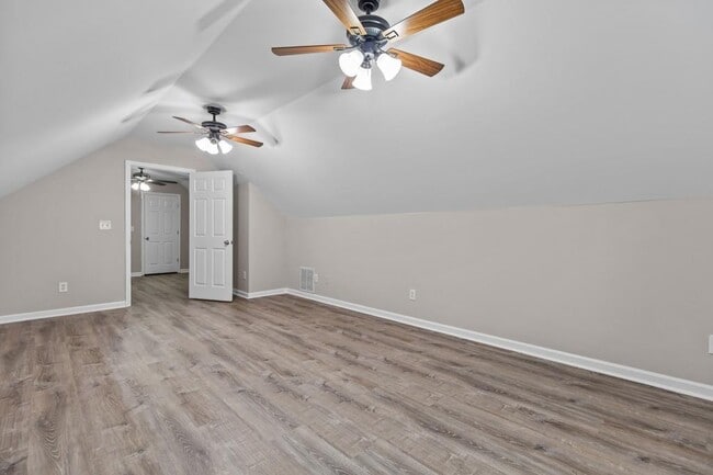 Building Photo - 631 Saddlewood Dr