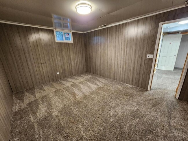 Building Photo - 2318 E Boulevard Ave