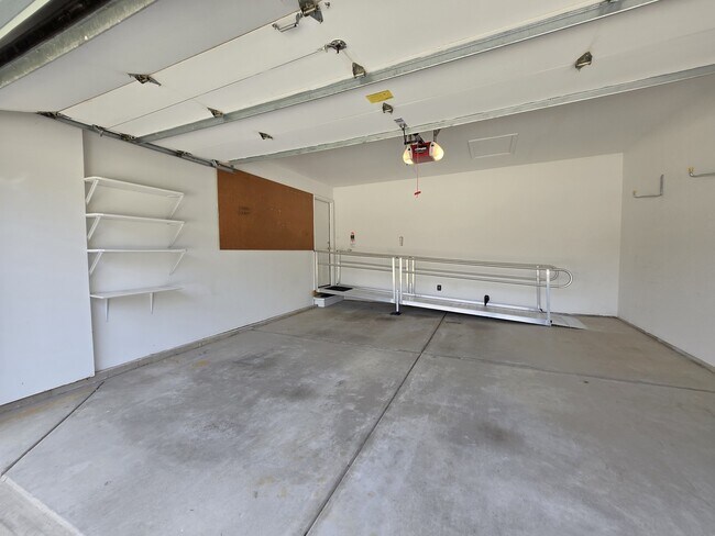 Building Photo - 713 Alsace Ct