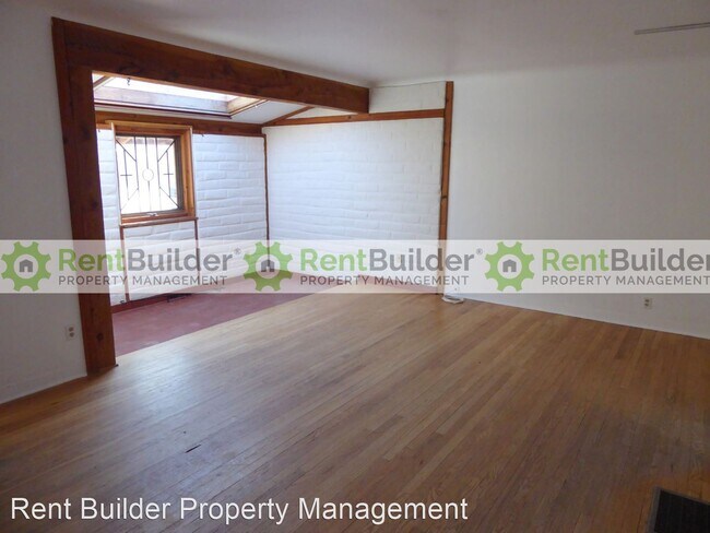 Building Photo - 3 br, 1 bath House - 2917 Santa Clara Ave. SE