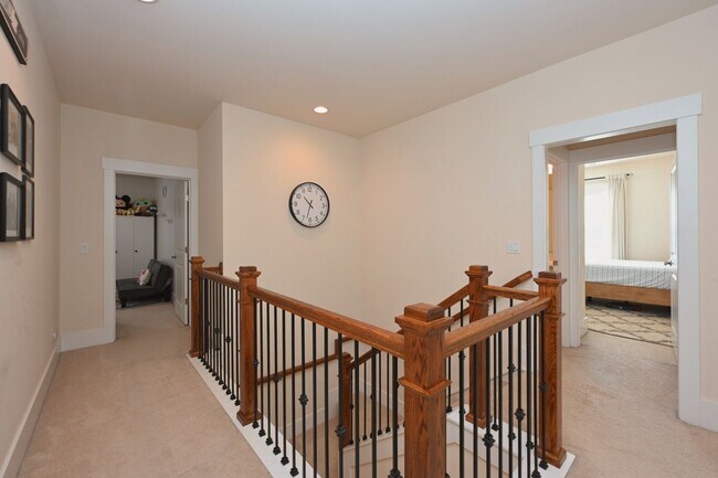 Building Photo - **EXECUTIVE HOME IN WILLIAMSON COUNTY WITH RARE WALK-OUT BASEMENT AND TONS OF STORAGE**