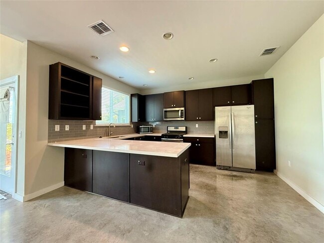 Building Photo - 301 W Stassney Ln