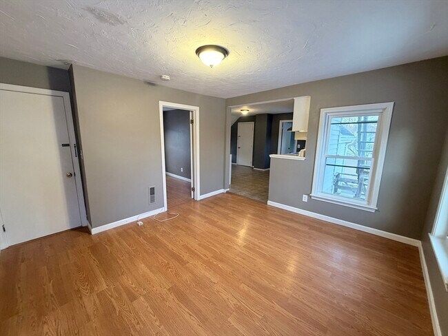 Building Photo - 50-52-52 Alden St