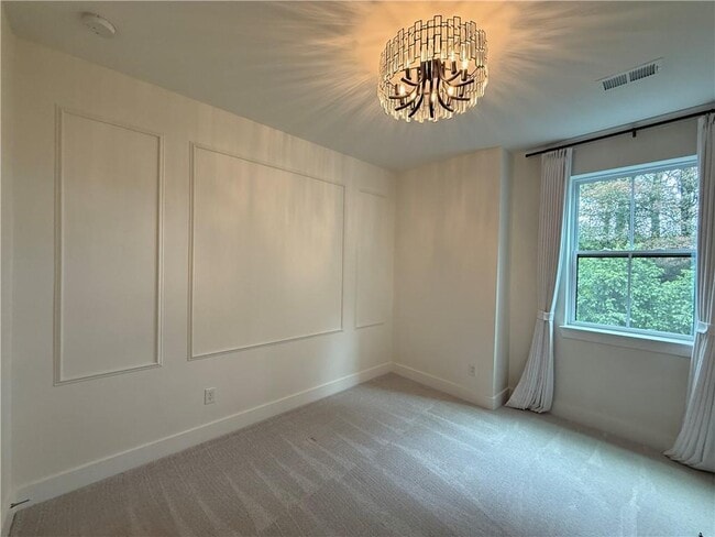 Building Photo - 1190 Harper Dr