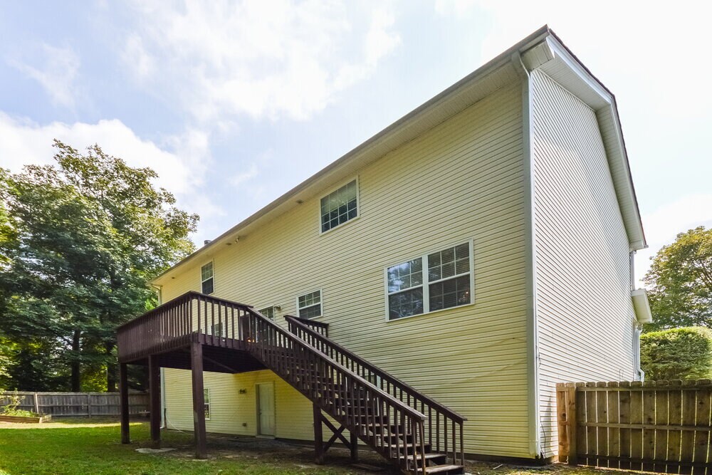 Building Photo - 919 Garden Meadows Ct