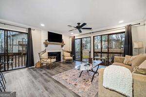 Building Photo - 2501 Fairway Oaks