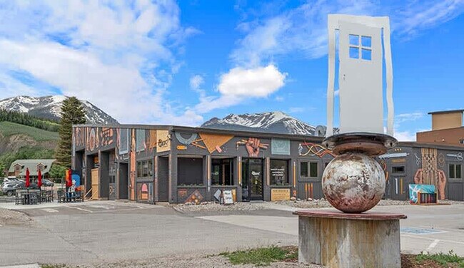 Building Photo - 1060 Blue River Pkwy