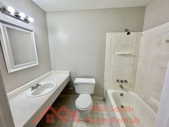 Building Photo - 4579 Buffer Dr