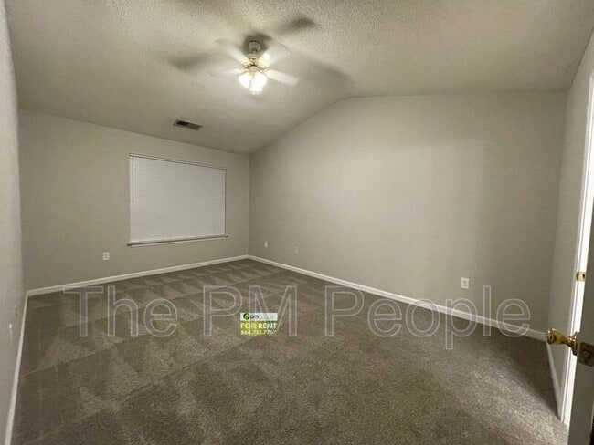 Building Photo - 201 Fairview Lake Way