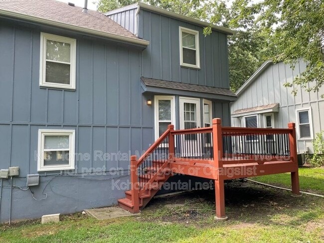 Building Photo - 1416 SE 7th Pl