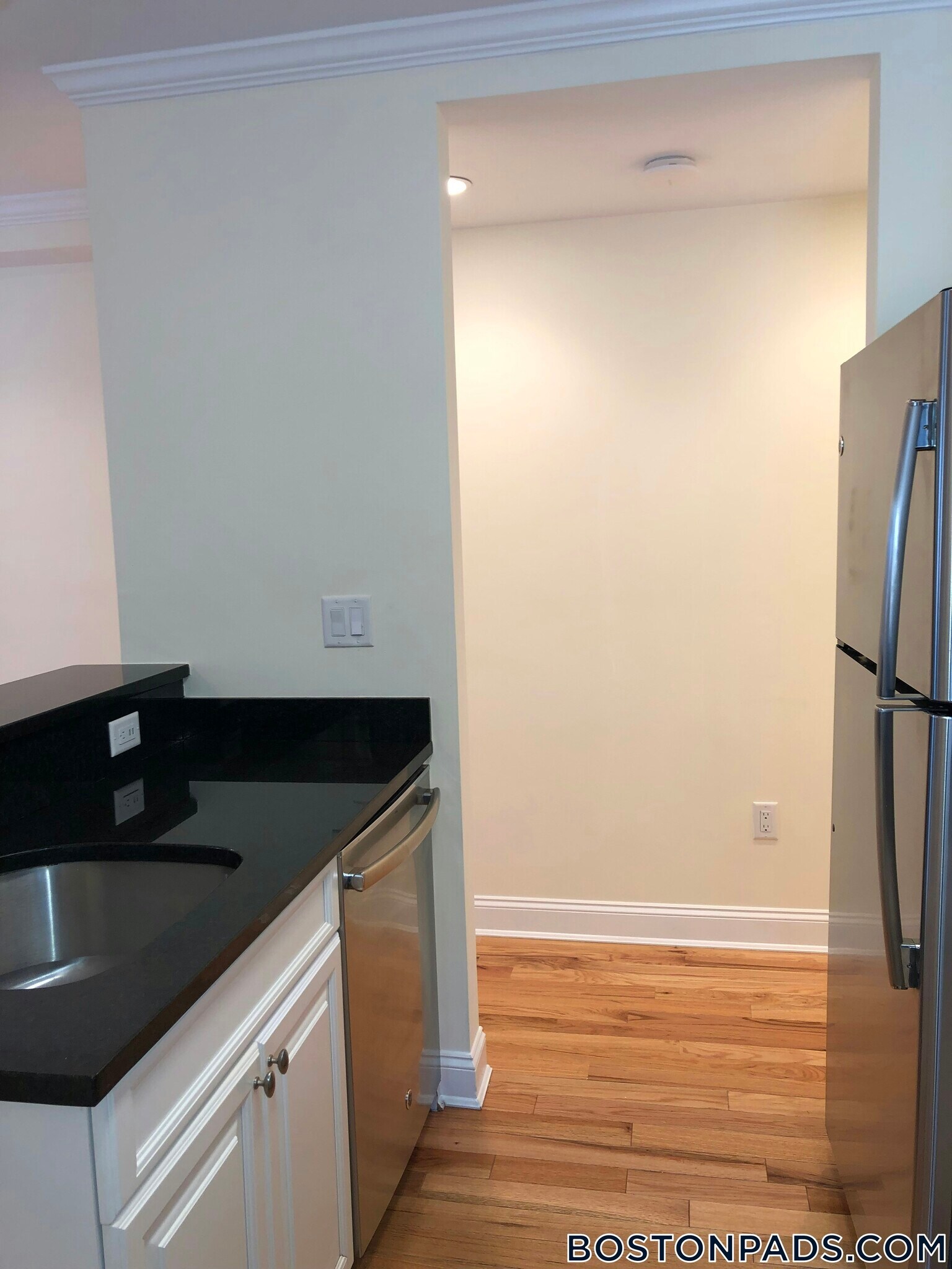 Building Photo - 3 Chauncy St