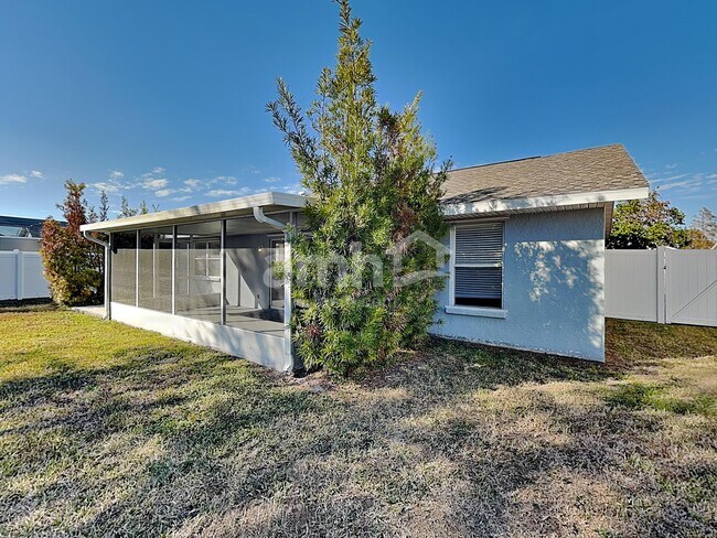 Building Photo - 6707 64th Ln E