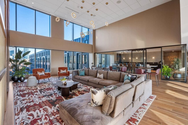 Building Photo - 60 Kilmarnock St