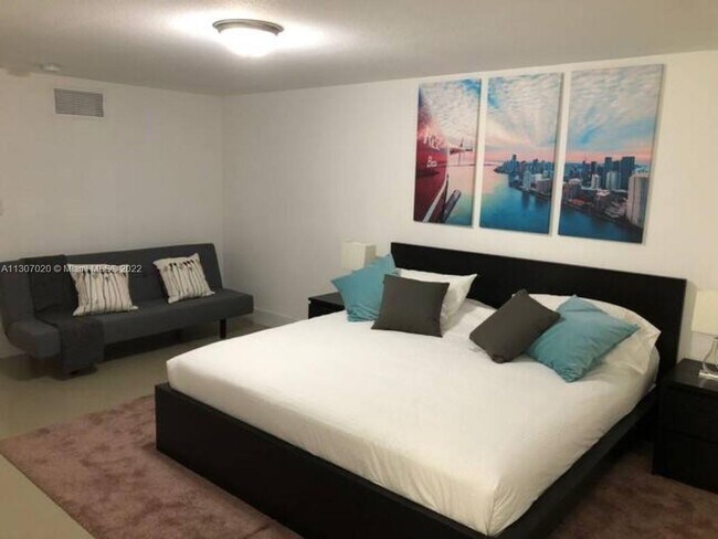 Building Photo - 2300 NW 133rd St