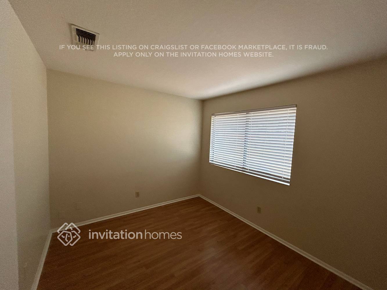 Building Photo - 1538 E Hearne Way