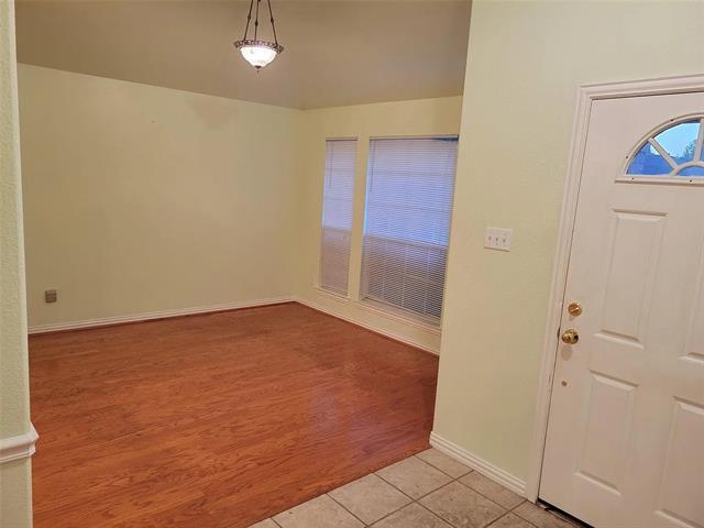 Building Photo - 1424 Chapman Dr