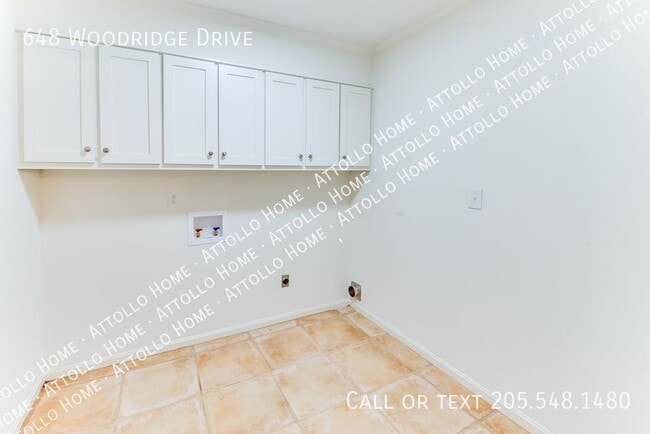 Building Photo - 648 Woodridge Dr