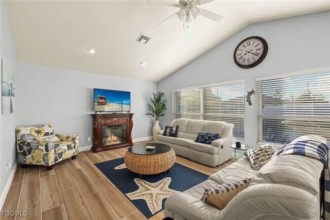 Building Photo - 414 SW 47th St