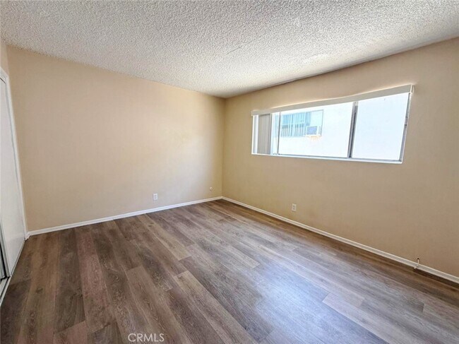 Building Photo - 8371 Northgate Ave