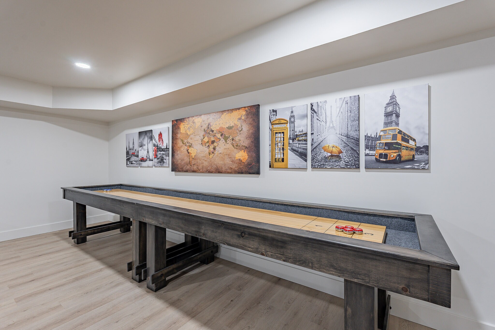 Game Room - 126 E Palmcroft Dr