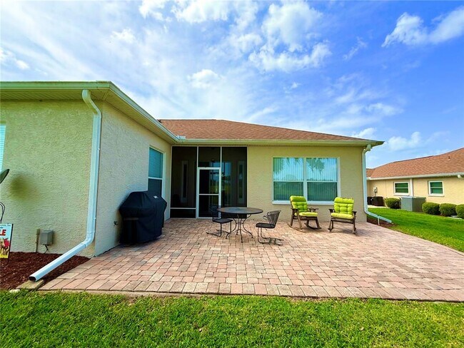 Building Photo - 2515 NW 53rd Ave Rd