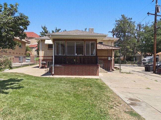 Building Photo - 2936 W 42nd Ave