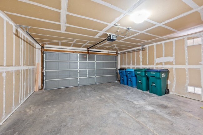 Building Photo - 3680 W Ostler St