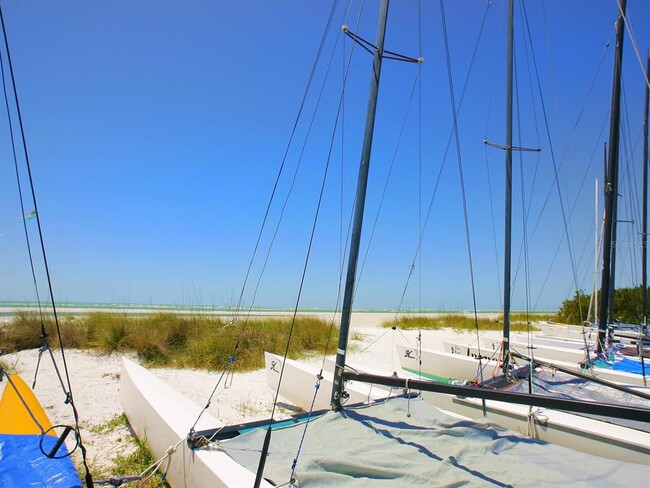 Building Photo - 1511 Gulf of Mexico Dr