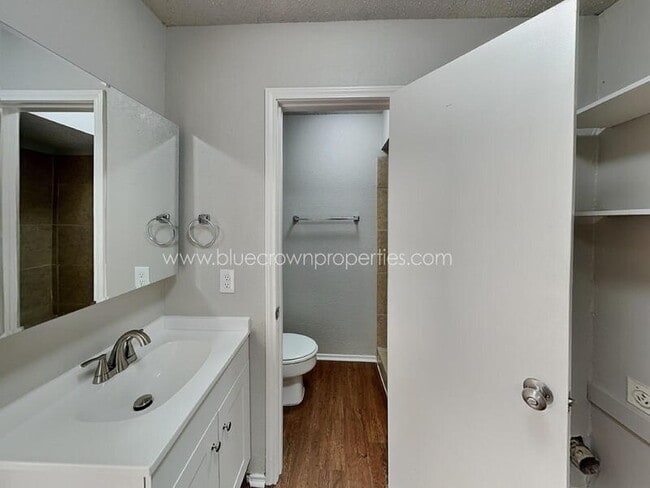 Building Photo - 648 S Rogers Rd