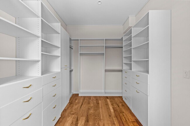 Building Photo - Rare opportunity to lease a luxury residence in The Nolen on Queens Road