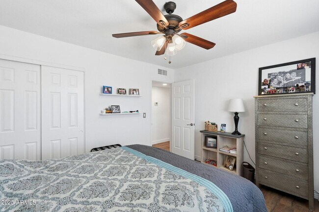 Building Photo - 3850 E Mountain Sky Ave