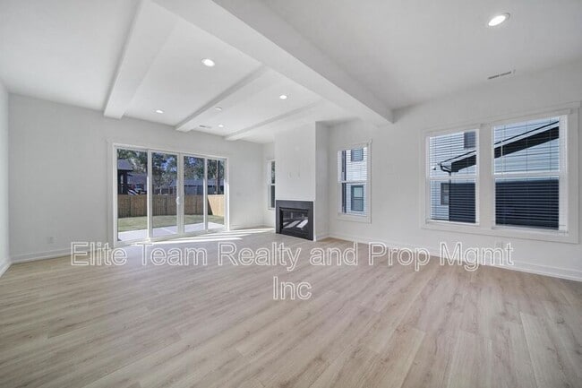 Building Photo - 511 Bowman Rd