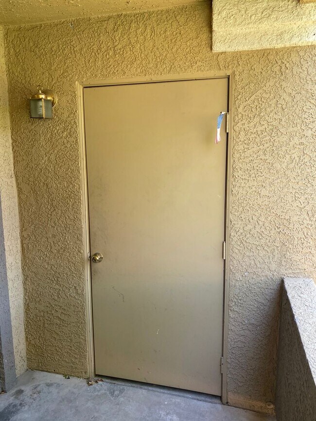 Building Photo - 2300 E Silverado Ranch Blvd